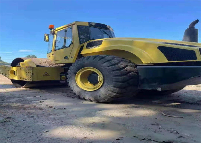 25 تن استفاده شده کمپکتور ماشین Bomag BW 226 DH-4 Bvc تک رولر درام