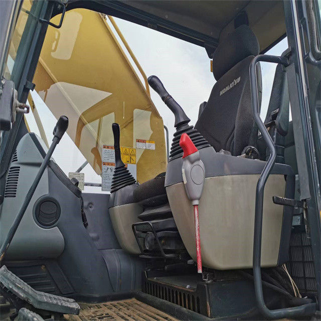 22 تن استفاده ژاپن وارد شده Komatsu pc 210 کاوشگر خزنده با کیفیت بالا و ساعات کار کوتاه آماده فروش