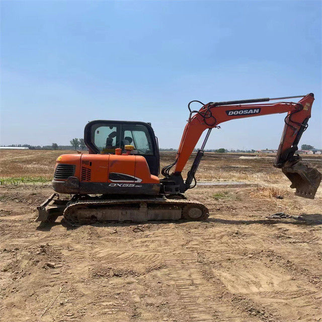 5.5 تن آماده استفاده شده حفاری برای کار و تجربه استفاده شده کره وارد Doosan DX 55