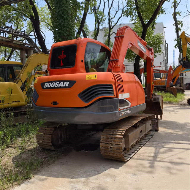 8 تن آماده استفاده شده حفاری برای کار و تجربه استفاده شده کره وارد Doosan DX 75