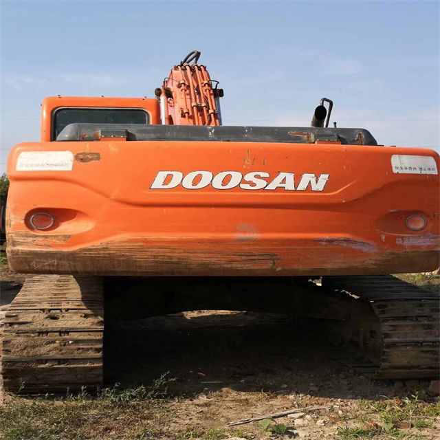 22 تن آماده براي کار و تجربه استفاده شده کره وارد Doosan DX 225 LC در حالت خوب