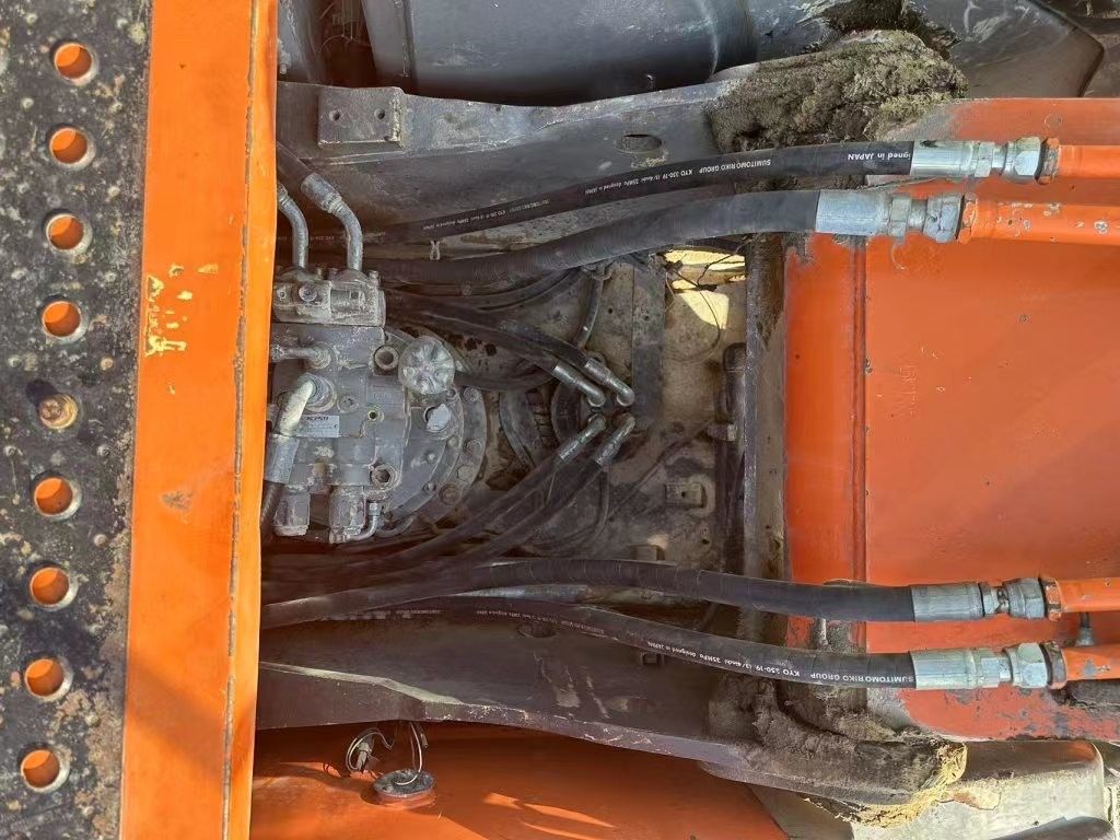 21 تن آماده استفاده شده حفاری برای کار و تجربه استفاده شده کره وارد شده Hitachi 210-3 در وضعیت خوب