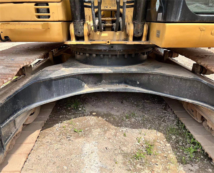 23 تن آماده کار و تجربه استفاده شده ژاپن Caterpillar 323 D در حالت خوب