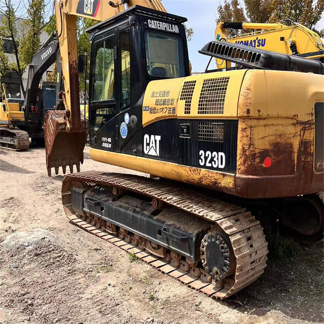 23 تن آماده کار و تجربه استفاده شده ژاپن Caterpillar 323 D در حالت خوب