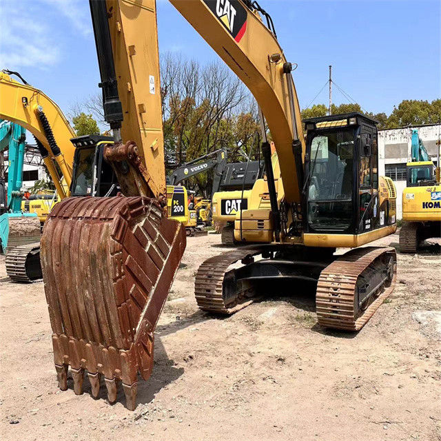 23 تن آماده کار و تجربه استفاده شده ژاپن Caterpillar 323 D در حالت خوب