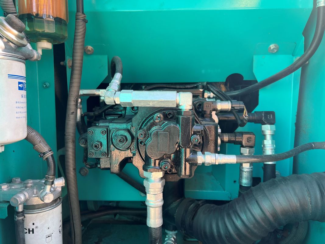 حفاری دست دوم Kobelco Sk140lc 8 کرین حفاری خزنده وزن 13.3t