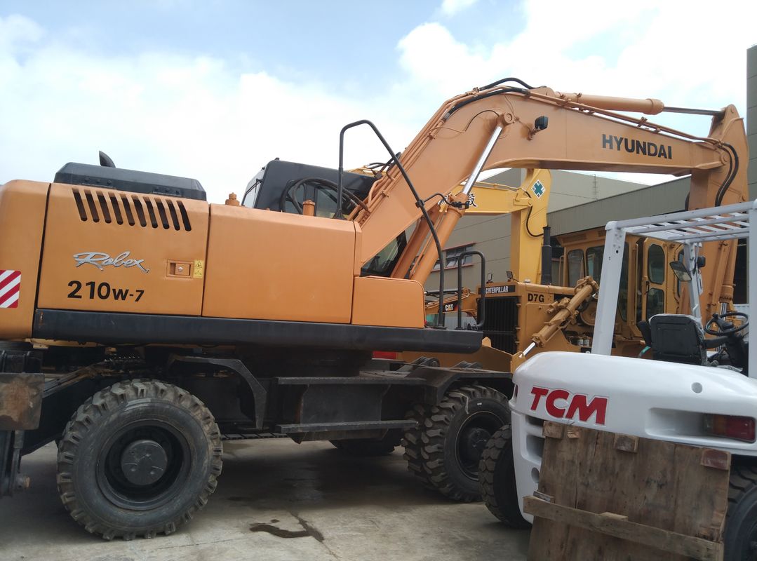 21.2 تن هیوندای 210W-7 استفاده شده چرخ حفاری ظرفیت سطل 1.34m3