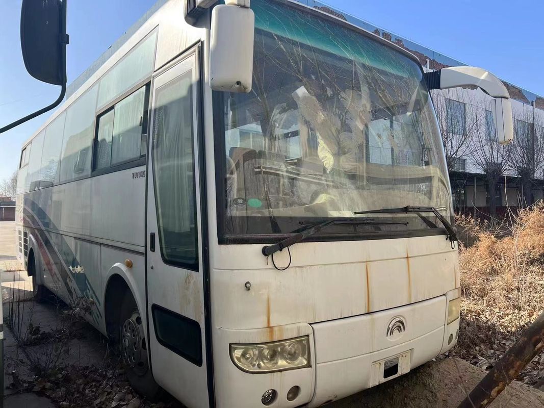 اتوبوس استفاده شده 40 صندلی با کیفیت بالا ساخته شده در چین اتوبوس یوتونگ با یک سال گارانتی