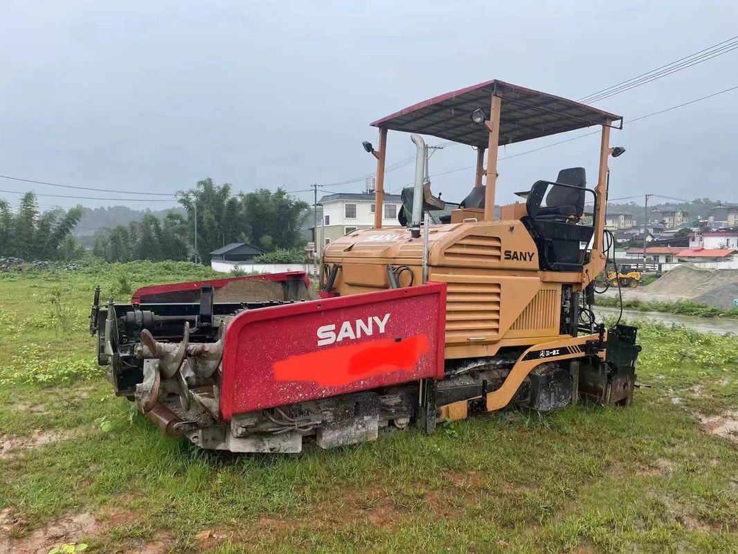 نیمه تریلر دو محور SANY DTU95C معمولا برای حمل بارهای سنگین یا بیش از حد