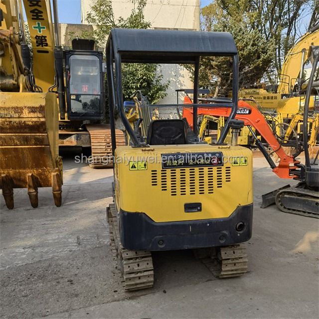 2 تن استفاده شده ژاپن Komatsu PC 20 MR Excavator خزنده با ساعات کاری کم و ایده آل