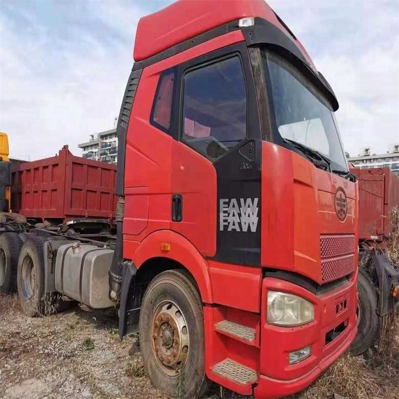 تراکتور 6x4 با انتقال دستی و حالت خوب