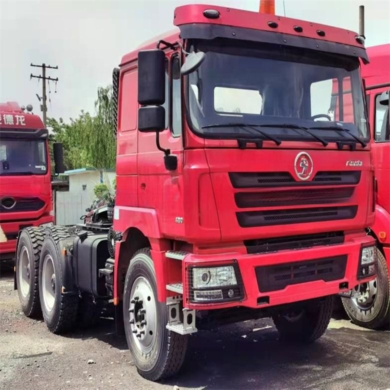 شاکمن / FAW / شاکمن / Beiben / Sinotruck Howo استفاده شده LHD و RHD تک ردیف 6x4 سر تراکتور