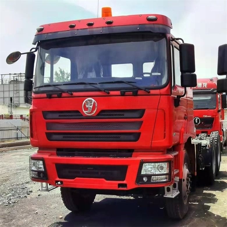 شاکمن / FAW / شاکمن / Beiben / Sinotruck Howo استفاده شده LHD و RHD تک ردیف 6x4 سر تراکتور