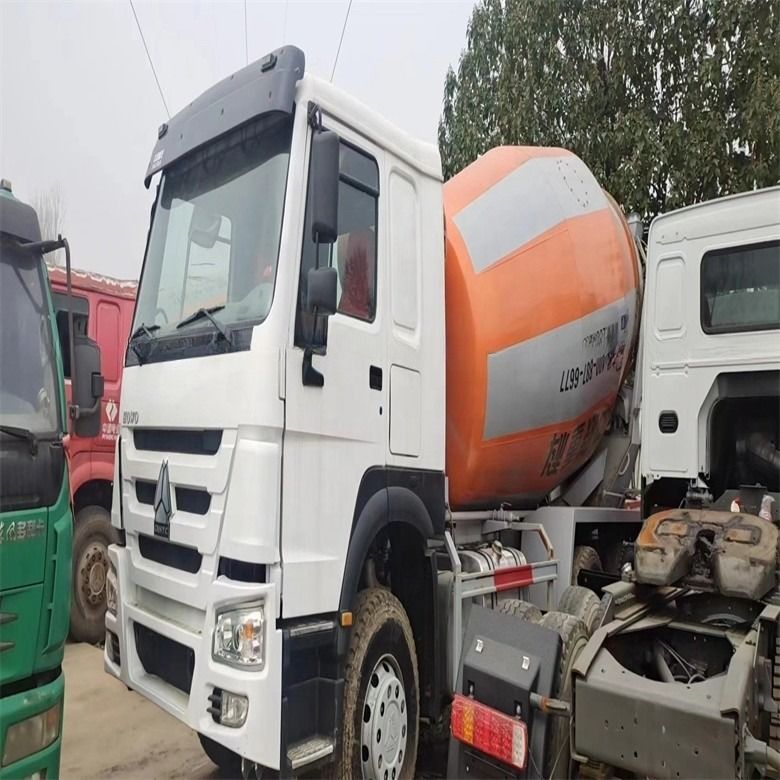 7M3/H بهره وری استفاده HOWO کامیون مخلوط کنکریت 6*4 371HP 375HP در وضعیت خوب
