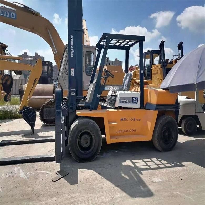 دست دوم ژاپنی ساخته شده Komatsu FD70 دیزل فولکلور با و 7000kg ظرفیت بارگیری