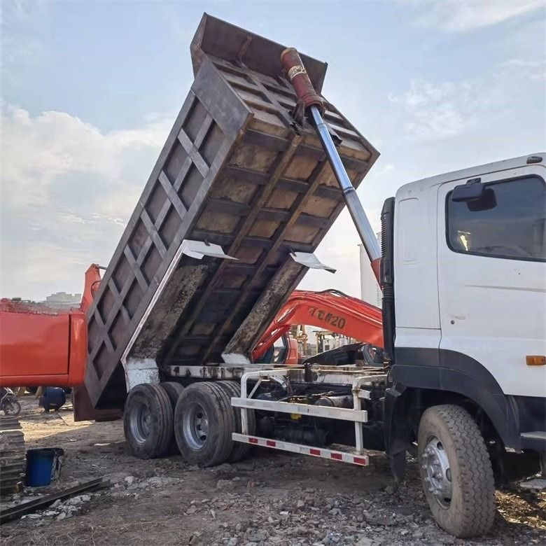 سیستم چند رسانه ای استفاده شده HINO 6 * 4 سنگین 700 کامپری برای ساخت و ساز سنگین