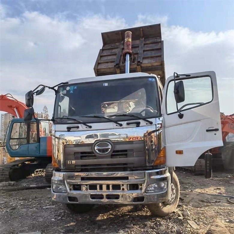 سیستم چند رسانه ای استفاده شده HINO 6 * 4 سنگین 700 کامپری برای ساخت و ساز سنگین