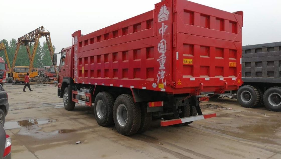 کامیون دوتایی 371 اسب بخار استفاده شده Howo کامیون 6x4 با سیستم چند رسانه ای 10 چرخ
