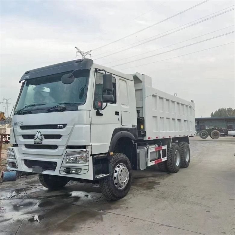 سیستم چند رسانه ای مجهز به 6x4 Howo Dump Truck Sinotruck 371 LHD با فرمان سمت چپ