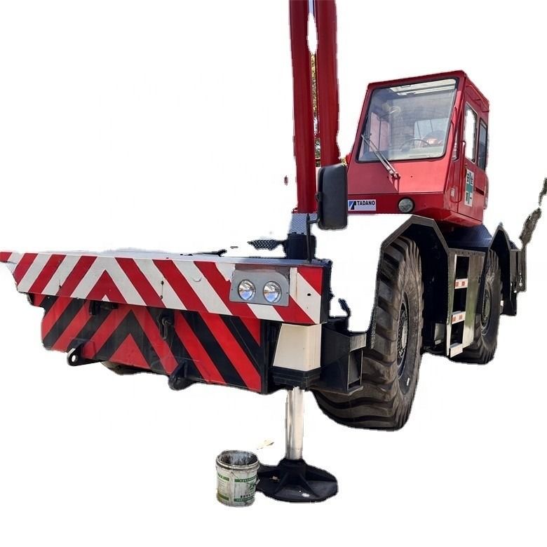 139.8kw قدرت ناخالص Tadano TR-500EX جرثقیل استفاده شده با ظرفیت 50 تن و ظرفیت سوخت 250 لیتر