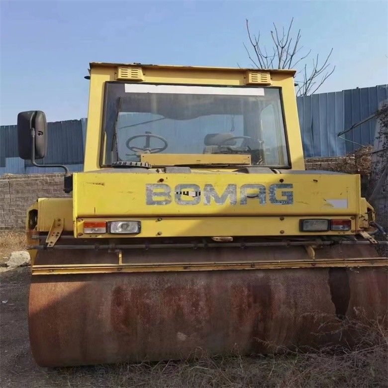 10 تن وزن کار استفاده شده BOMAG BW 202 AHD-2 رول جاده ای و عملکرد تضمین شده