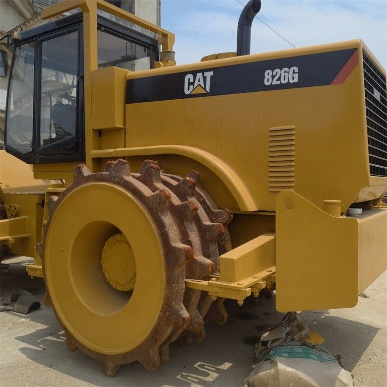 35 تن استفاده شده Caterpillar Cat 826G کمپکتور در حالت عالی رنگ اصلی ژاپن