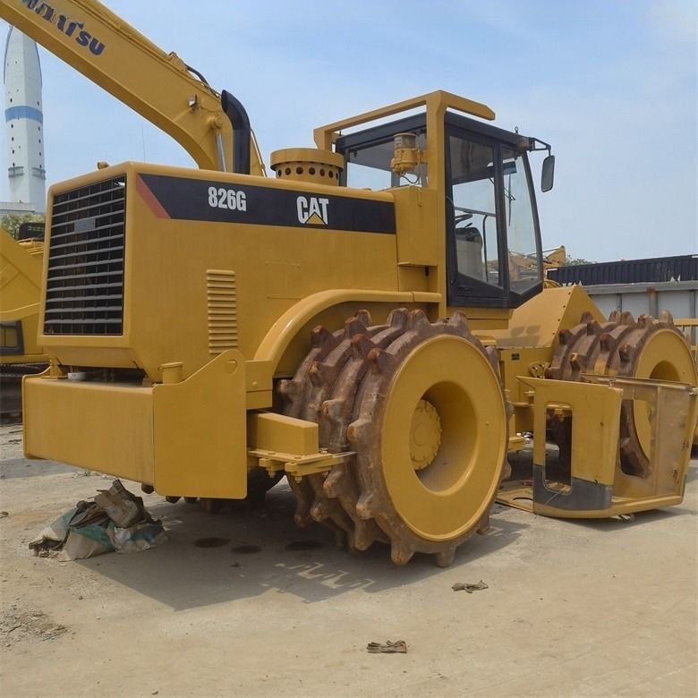 35 تن استفاده شده Caterpillar Cat 826G کمپکتور در حالت عالی رنگ اصلی ژاپن