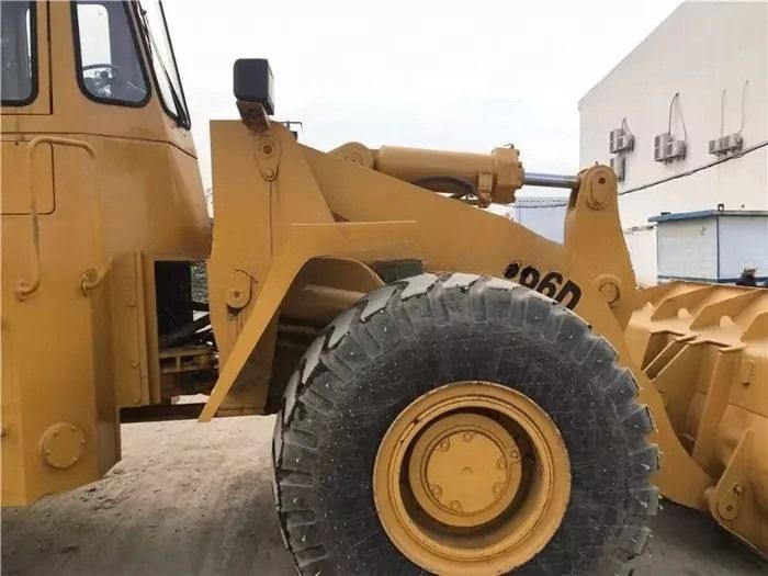 قدرت بالا ژاپنی استفاده شده Cat 966D Loader در وضعیت خوب برای کار سنگین بار