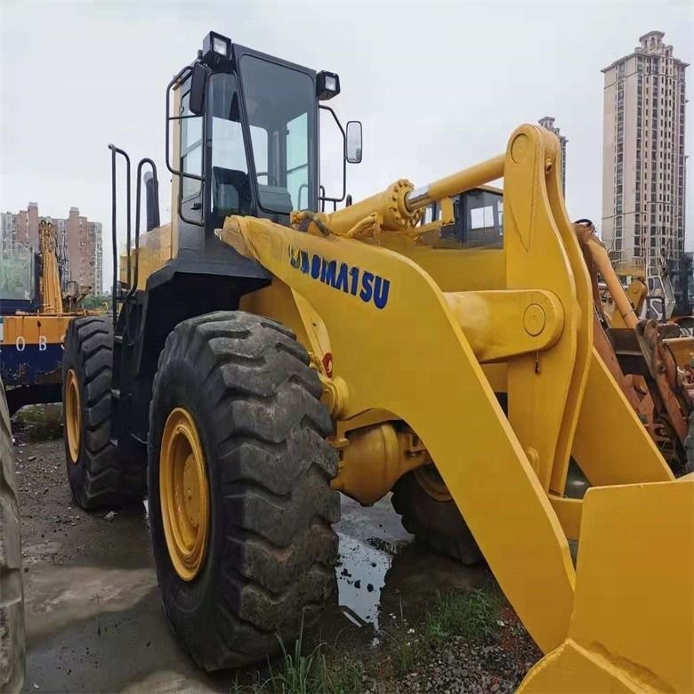 ماشین بارگیری چرخ کاماتسو ژاپنی مدل WA420-3 3.5cbm 6t استفاده شده
