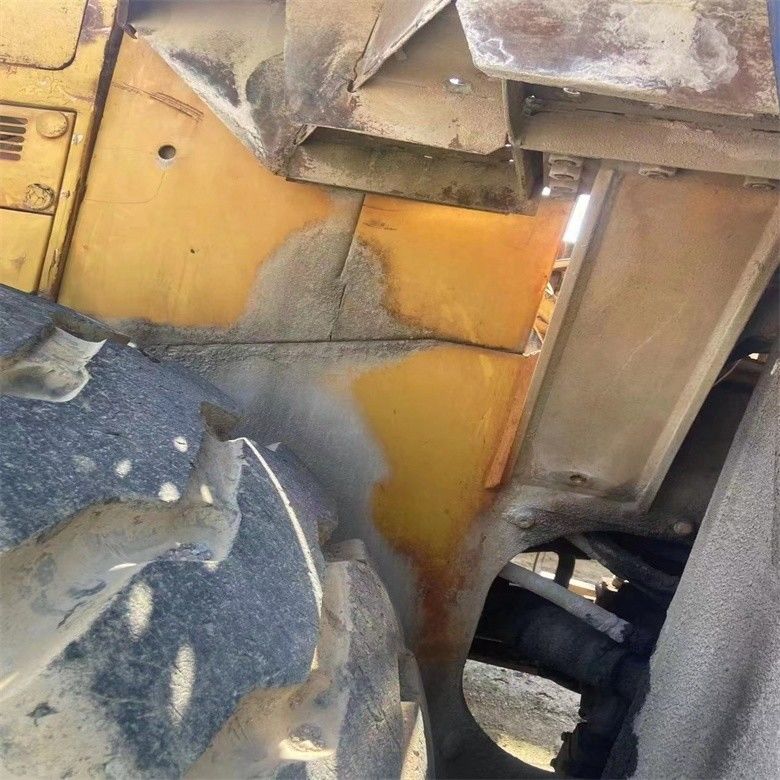 بارگذاری جلو 235KW استفاده شده Komatsu WA500-6 چرخ بارگذاری از ژاپن 4.5 مکعب دست دوم