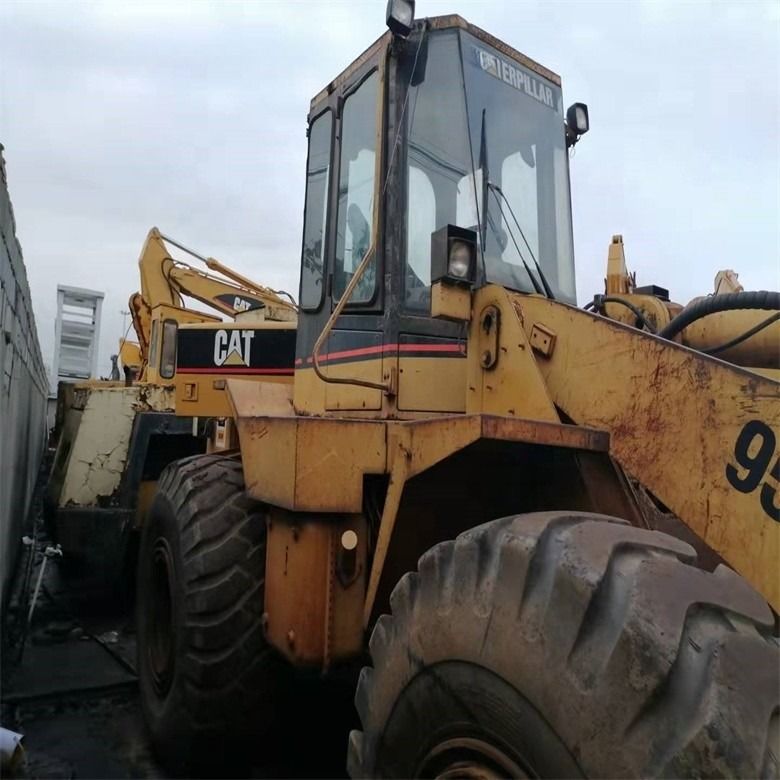 Caterpillar 950F بارگذاری چرخ 17 تن با 6.6 لیتر و 3200-3300 ساعت کار