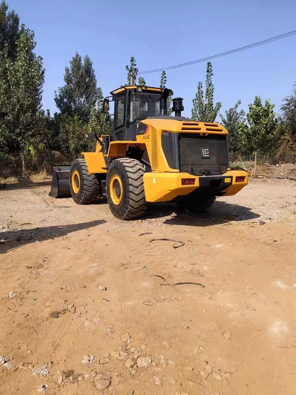 Liugong 856H بارگذاری چرخ 5 تن 6 سیلندر 1.8-5.6 m3 ظرفیت سطل برای 1 سال