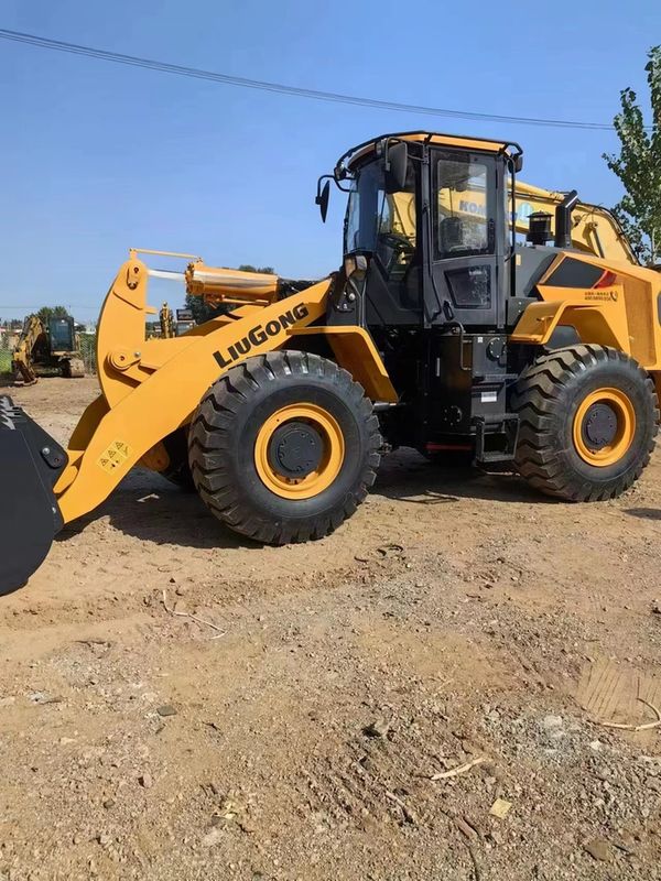 Liugong 856H بارگذاری چرخ 5 تن 6 سیلندر 1.8-5.6 m3 ظرفیت سطل برای 1 سال