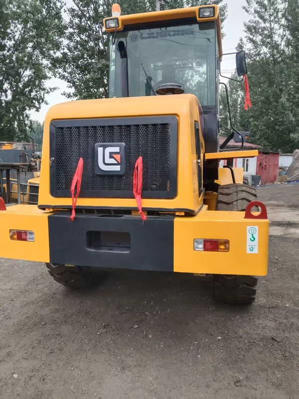 استفاده شده LIUGONG 835 Wheel Loader Reliable Second-Hand Loader 1.7 M3 Bucket Capacity