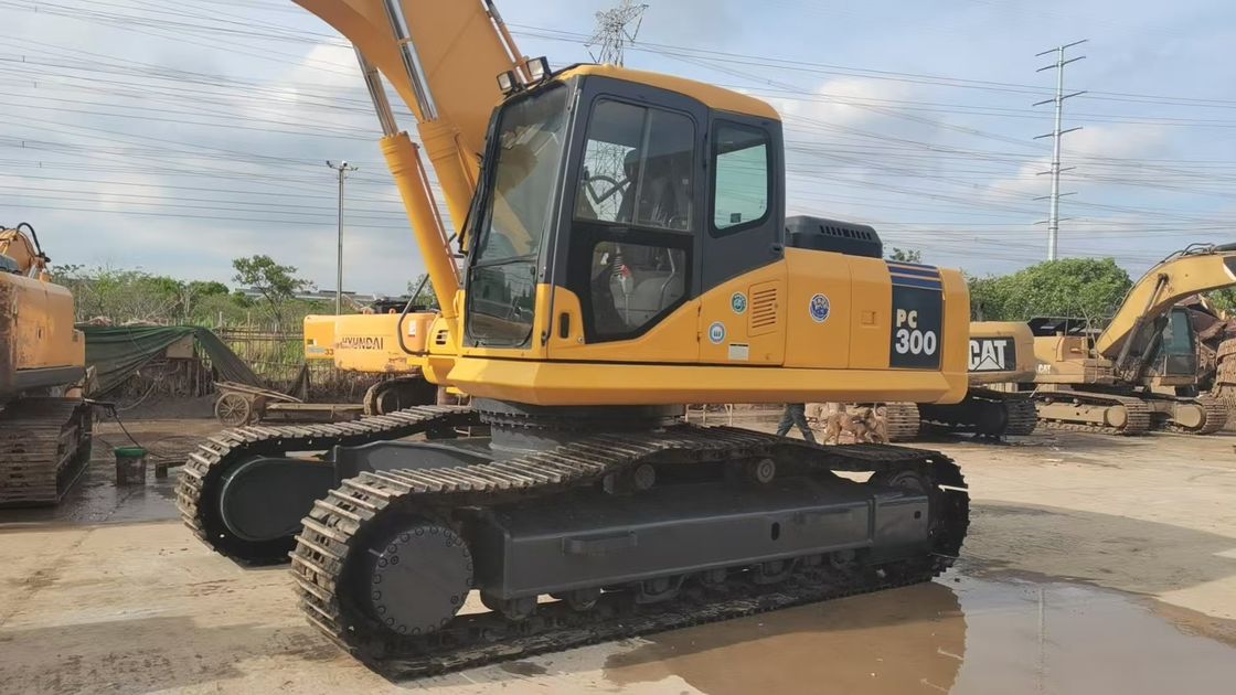 کاوشگر استفاده شده کاماتسو PC300-7 با قدرت موتور 180 kW