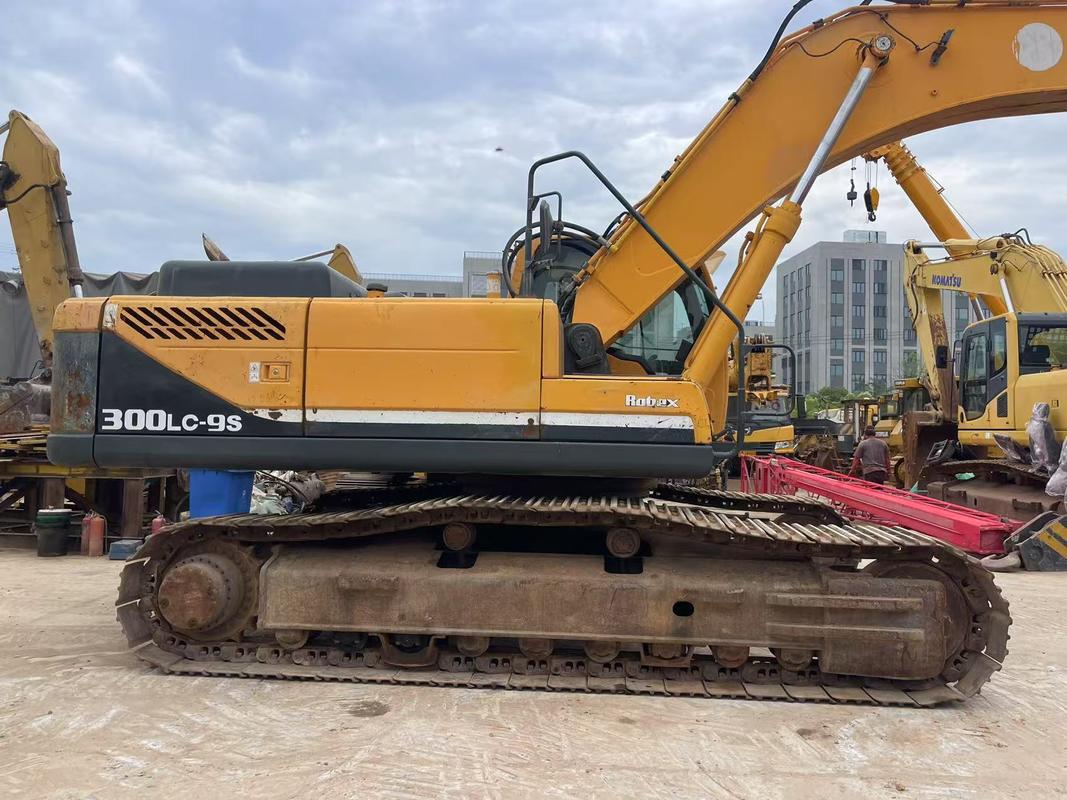 بیل مکانیکی چرخ زنجیری هیوندای 300LC-9S کارکرده، بیل مکانیکی 30 تنی هیوندای دست دوم قابل اعتماد