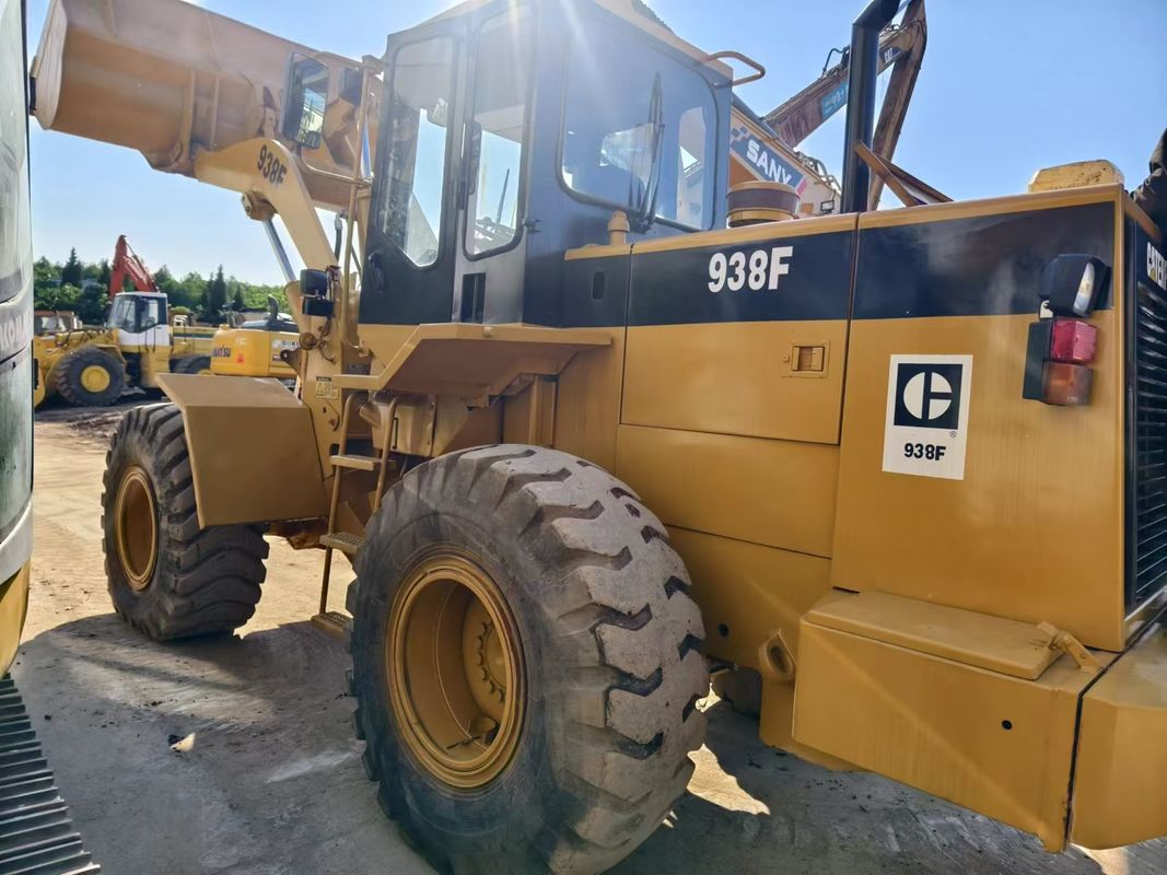 بارگذاری چرخ های استفاده شده CAT 938F برای فروش. بارگذاری پیشانی قابل اعتماد Caterpillar صادر از چین